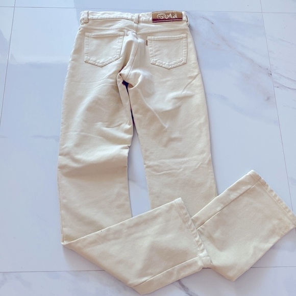 Forma Tan jeans. Very stretchy. Skinny classic 5 pocket. Size 25 (38 on tag)
C - Picture 11 of 11